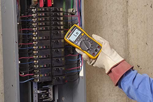 Fluke 117/323 Multimeter and Clamp Meter Combo Kit for Electricians